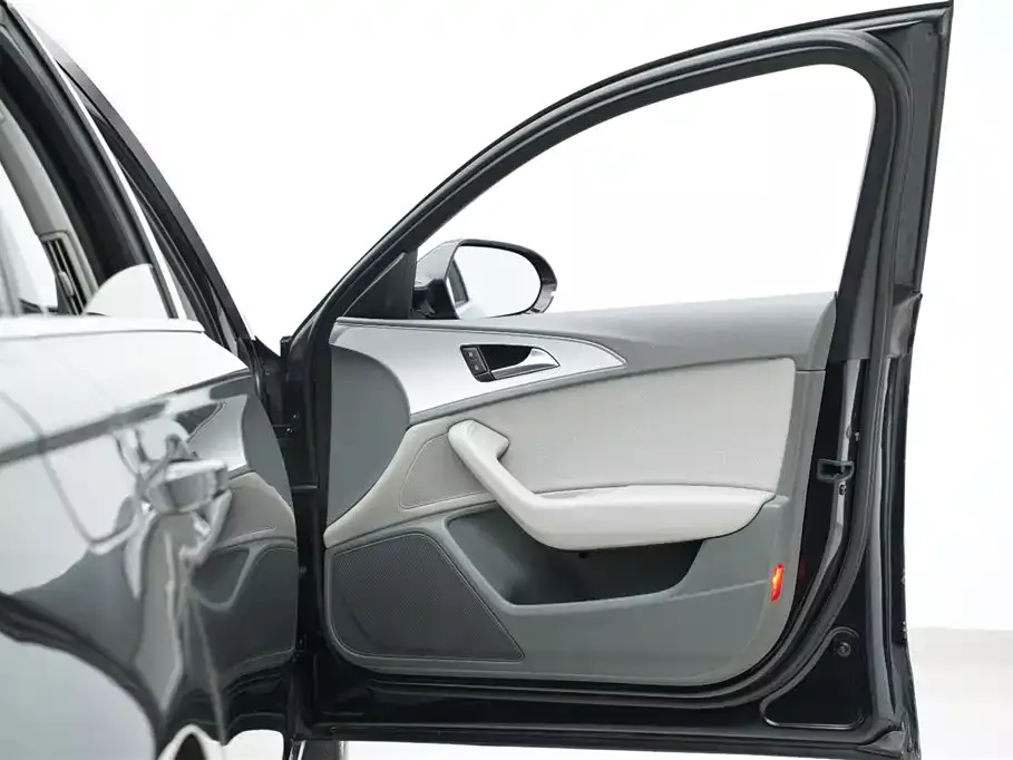 Audi A6L 2012 30 FSI Comfort фото 32