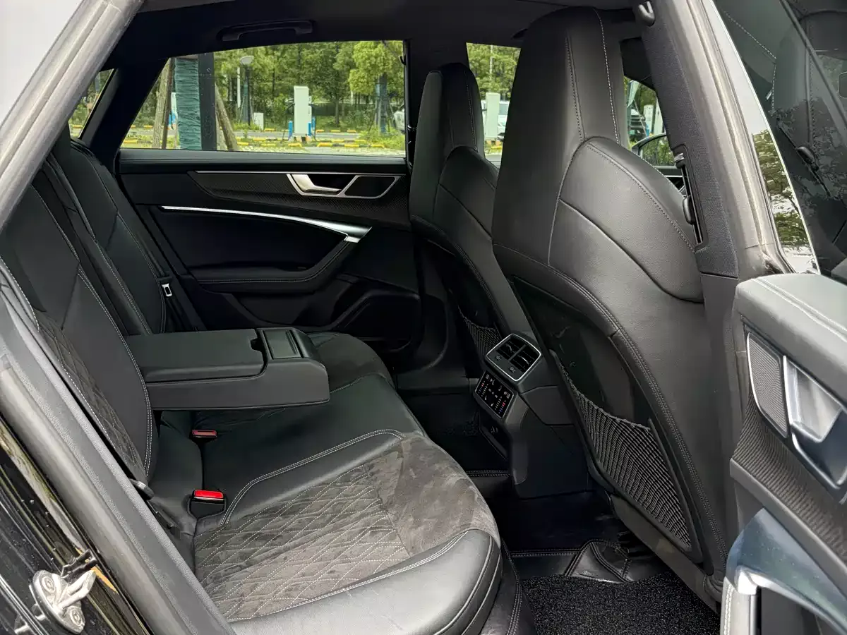 Audi S7 2022 2.9 TFSI quattro фото 7