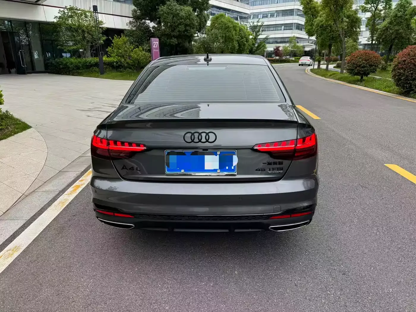 Audi A4L 2024 45 TFSI quattro Premium Dynamic фото 11