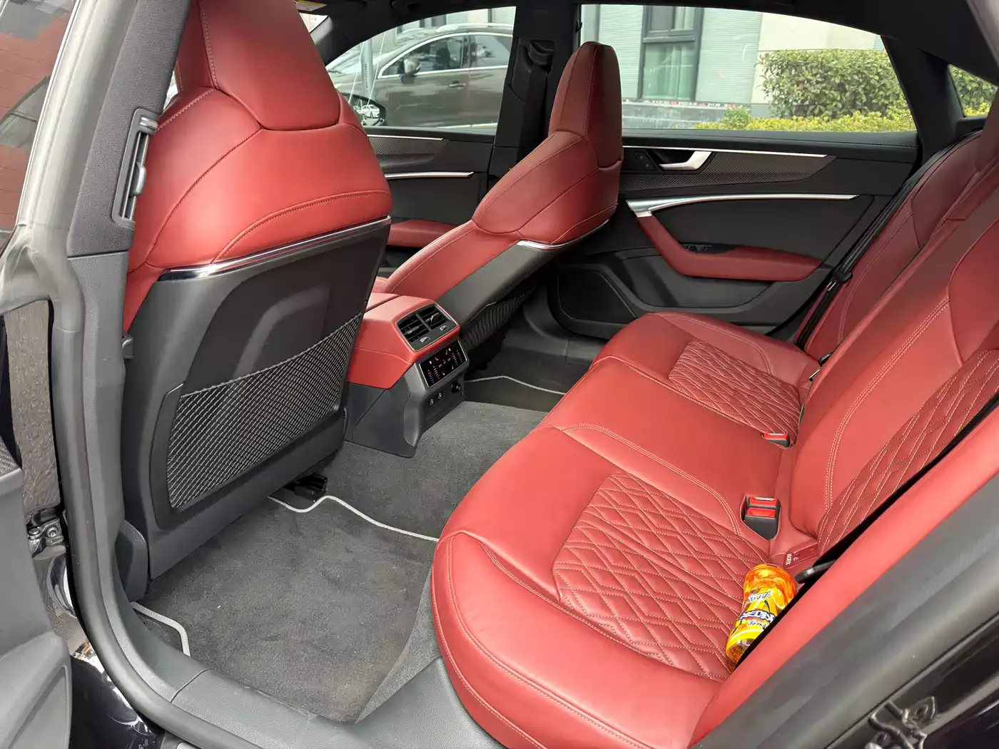 Audi A7L 2022 45 TFSI quattro S-line Black Warrior Edition фото 13