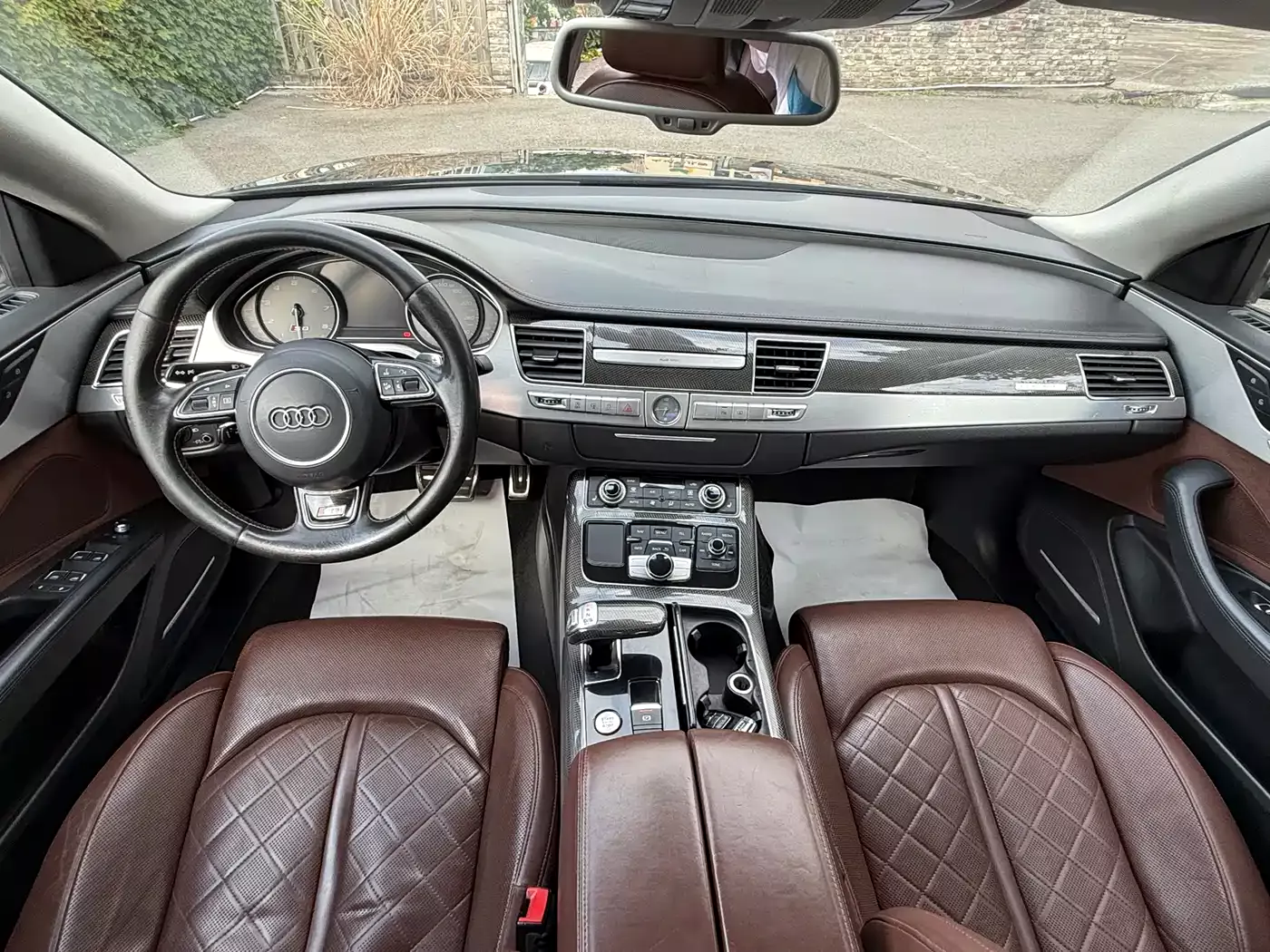Audi S8 2014 S8 4.0TFSI quattro фото 7