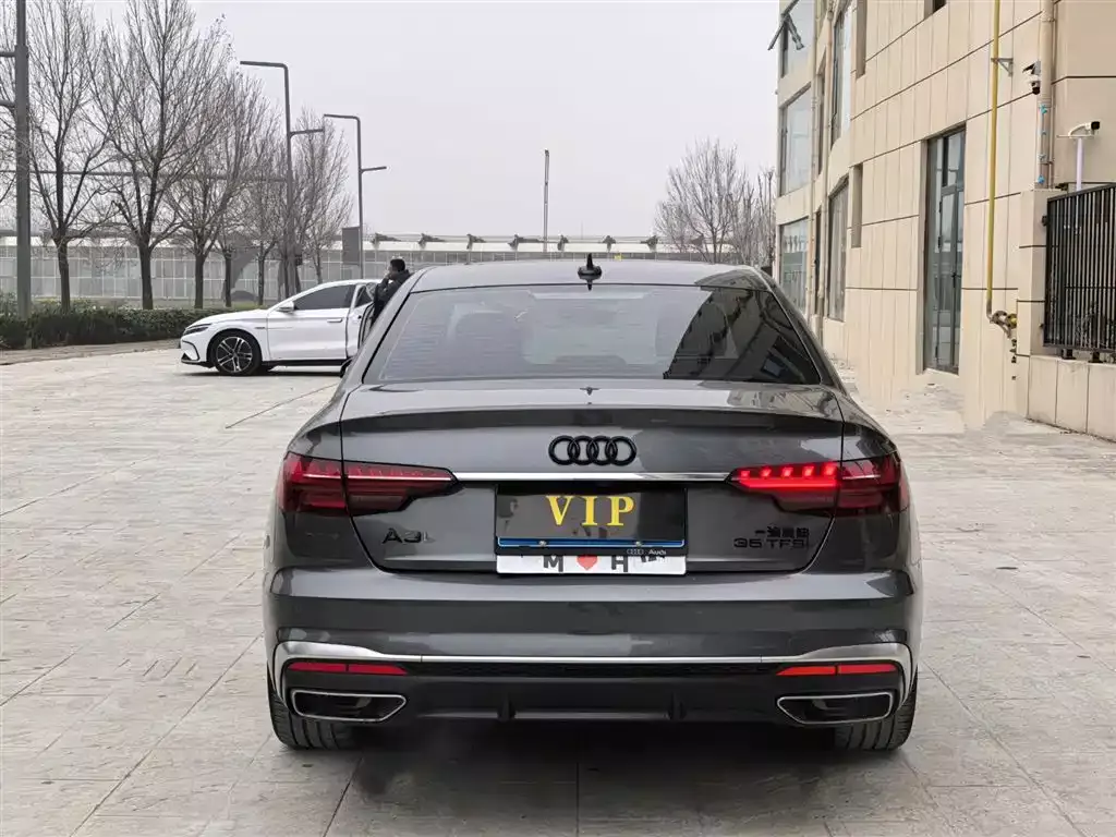 Audi A4L 2020 40 TFSI Luxury Dynamic фото 4
