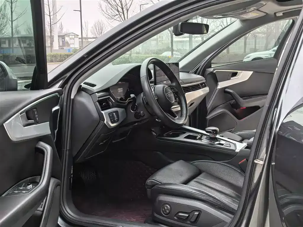 Audi A4L 2020 40 TFSI Luxury Dynamic фото 6