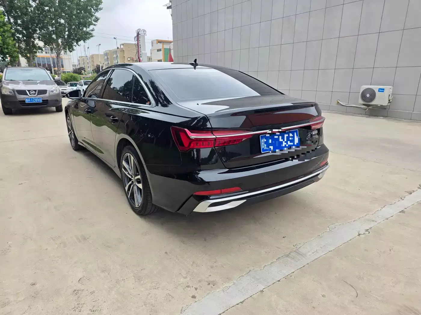 Audi A6L 2021 40 TFSI Luxury Sport фото 4