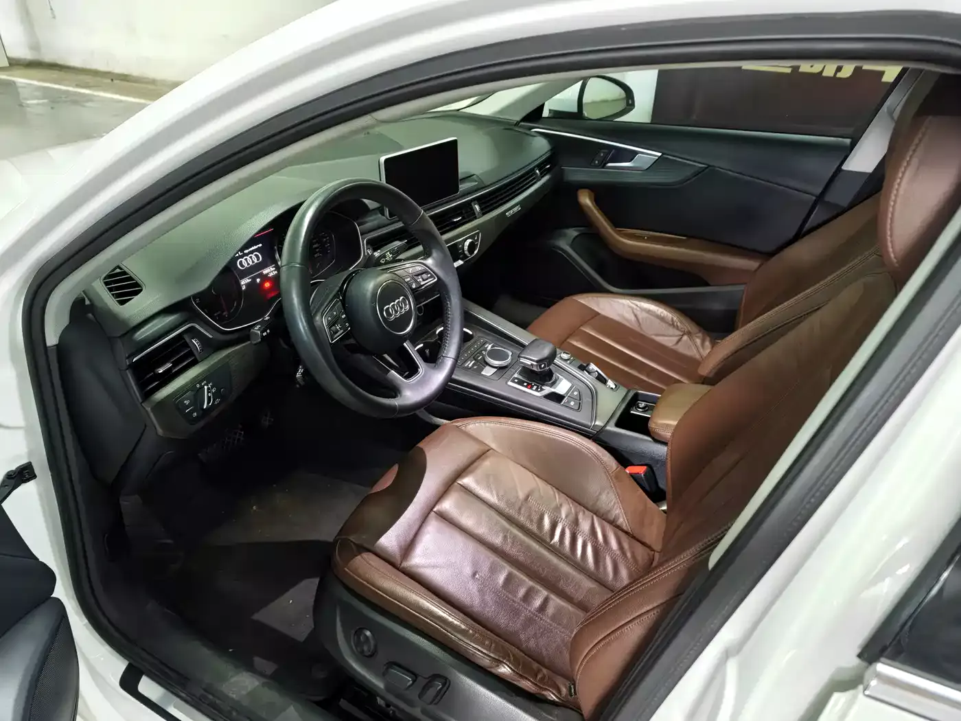 Audi A4L 2017 45 TFSI quattro Style Edition фото 8