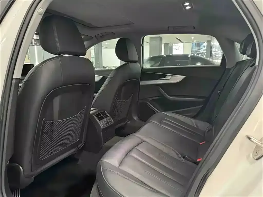Audi A4L 2017 40 TFSI Fashion Edition фото 6