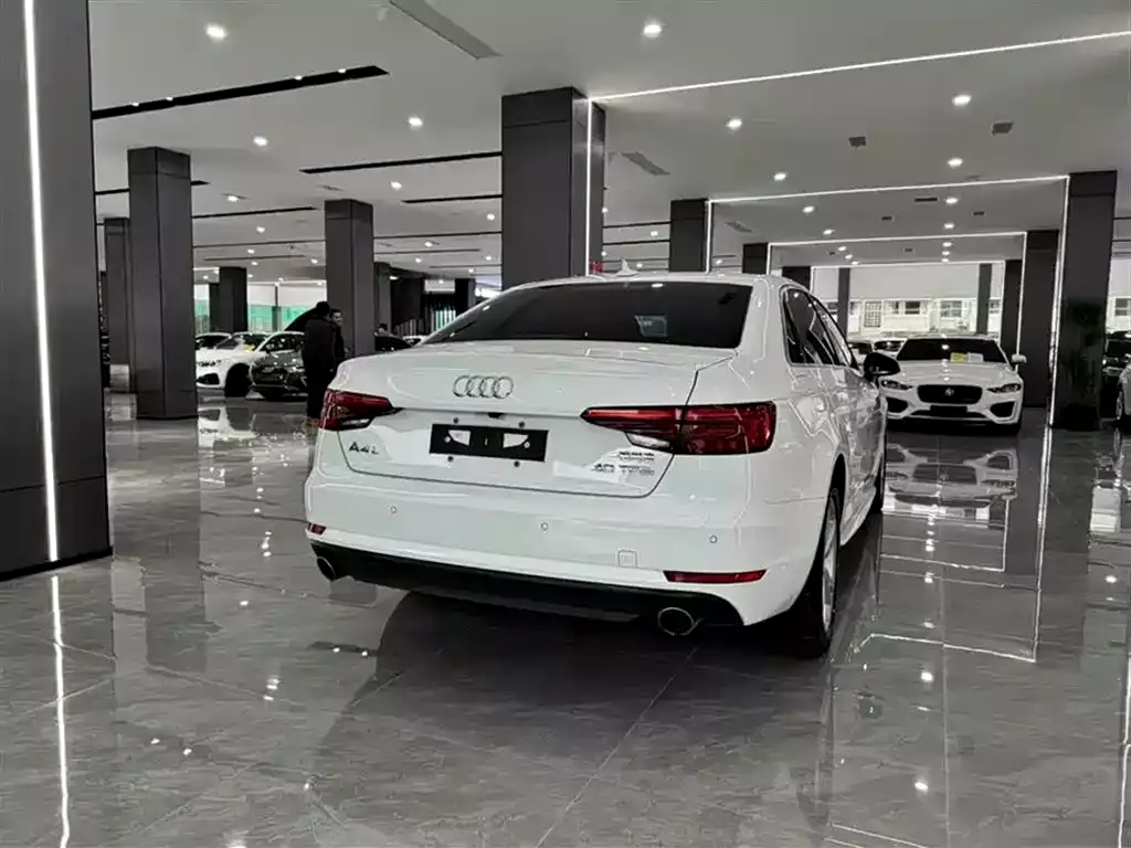 Audi A4L 2017 40 TFSI Fashion Edition фото 7