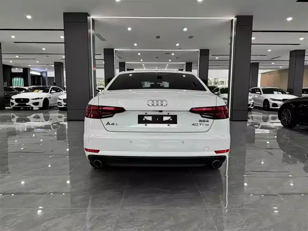 Audi A4L 2017 40 TFSI Fashion Edition фото 8