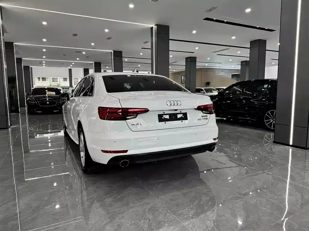 Audi A4L 2017 40 TFSI Fashion Edition фото 9
