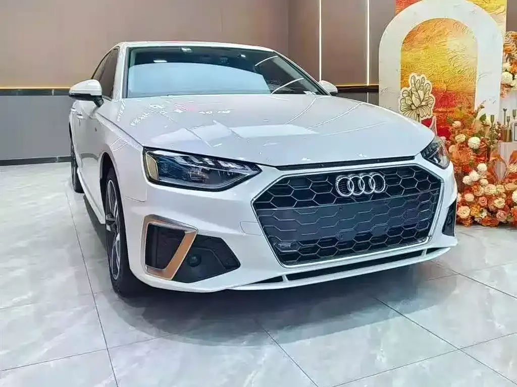 Audi A4L 2020 40 TFSI Fashion Dynamic Edition фото 3