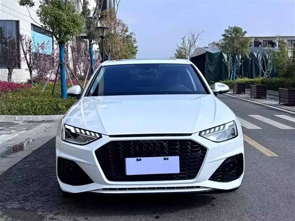 Audi A4L 2020 40 TFSI Fashion Dynamic Edition фото 2