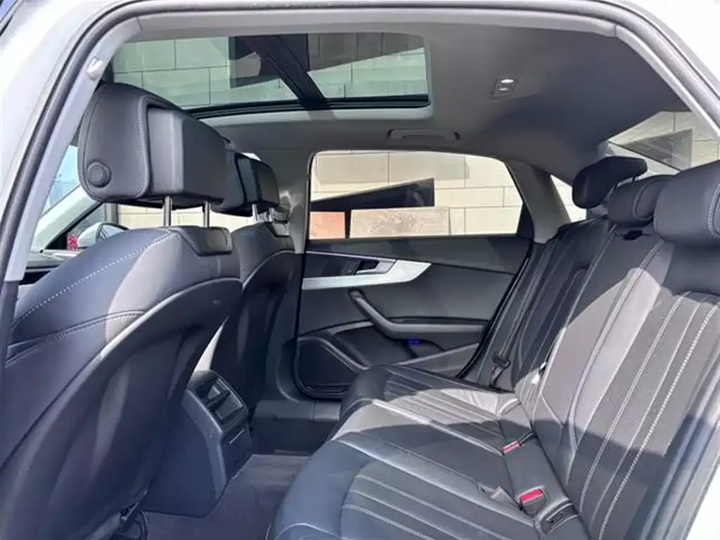 Audi A4L 2020 40 TFSI Fashion Dynamic Edition фото 6