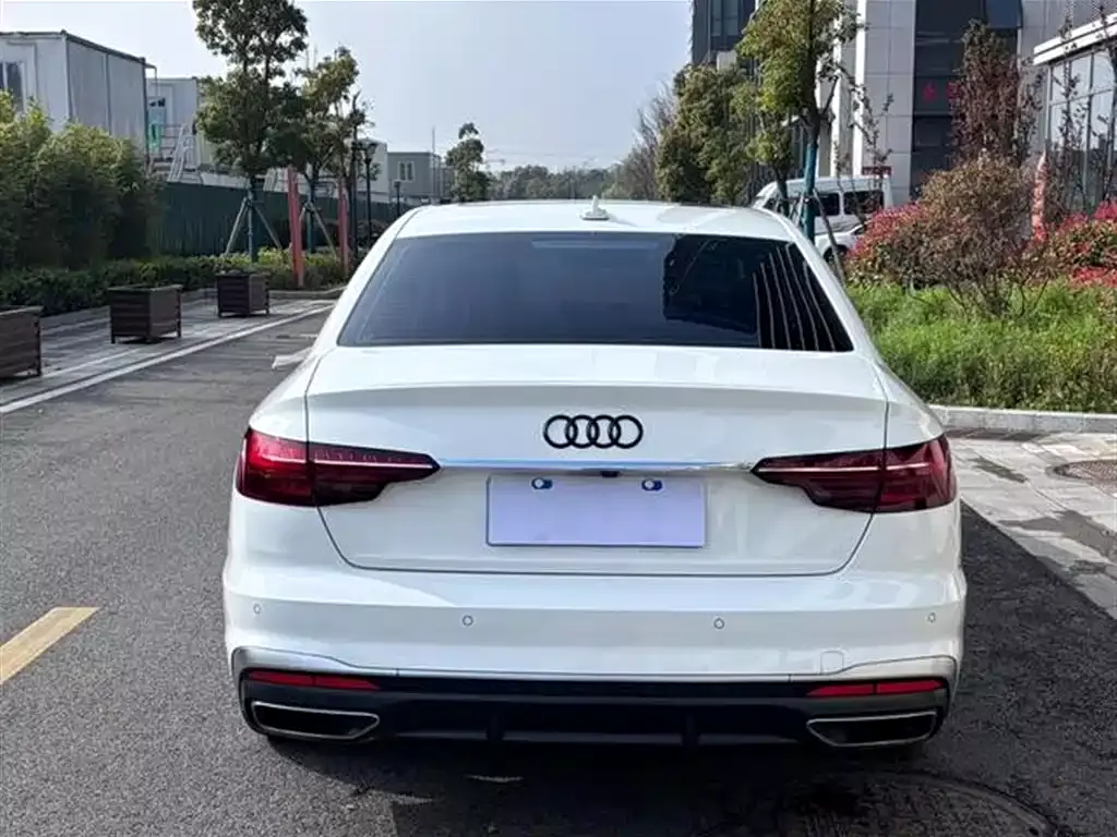 Audi A4L 2020 40 TFSI Fashion Dynamic Edition фото 8