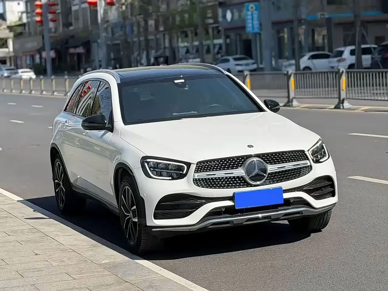 Mercedes-Benz GLC 2021 GLC 260 L 4MATIC Sporty фото 3