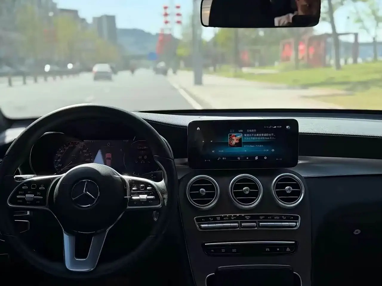 Mercedes-Benz GLC 2021 GLC 260 L 4MATIC Sporty фото 5