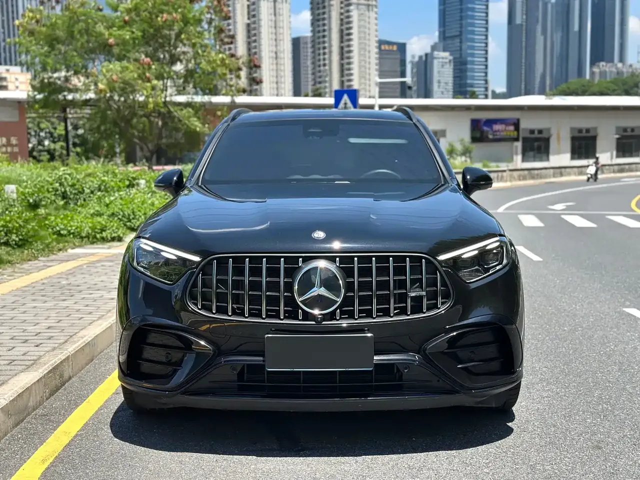Mercedes-Benz GLC AMG 2024 AMG GLC 43 4MATIC фото 2