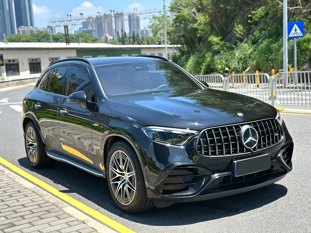 Mercedes-Benz GLC AMG 2024 AMG GLC 43 4MATIC фото 3