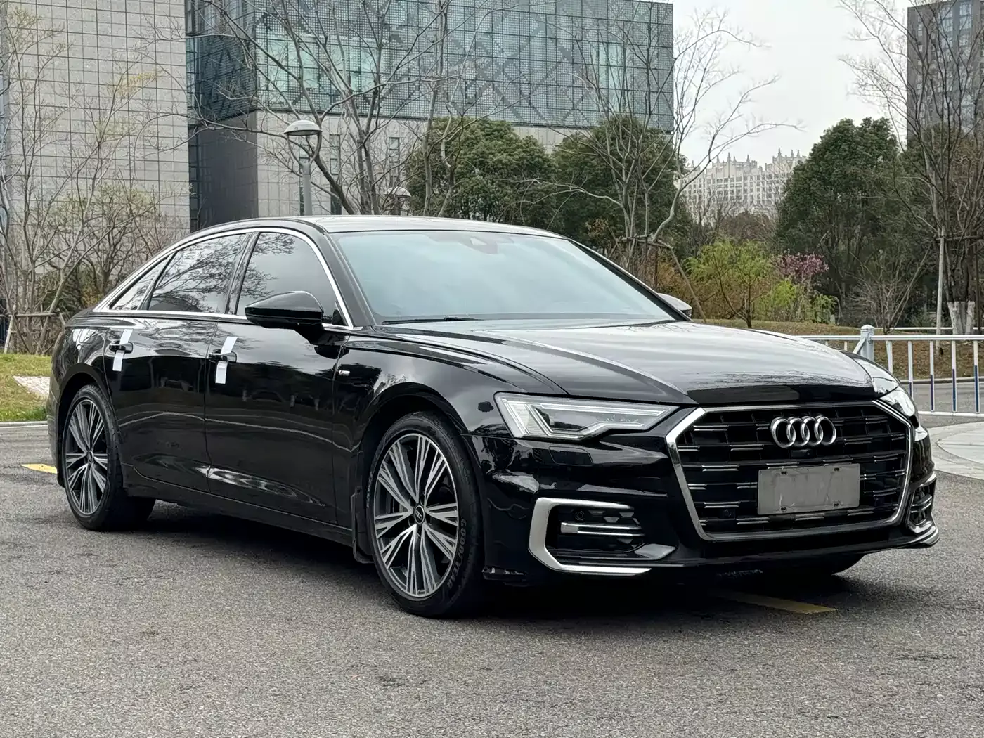 Audi A6L 2023 45 TFSI Premium Selection Dynamic фото 3