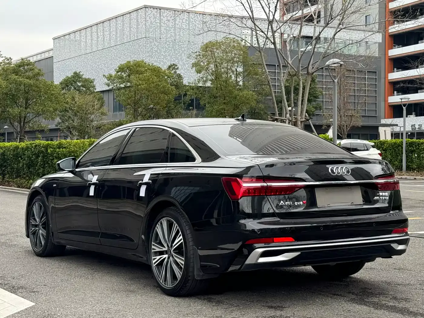 Audi A6L 2023 45 TFSI Premium Selection Dynamic фото 18