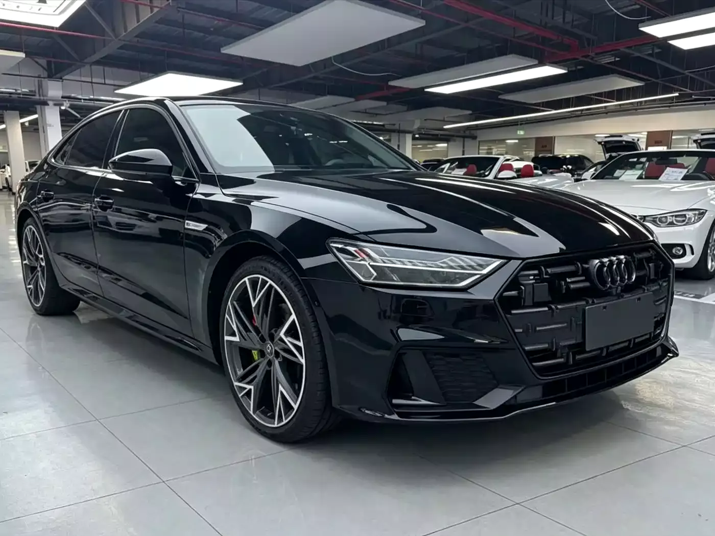 Audi A7L 2024 45 TFSI quattro S-line Black Warrior Edition фото 3