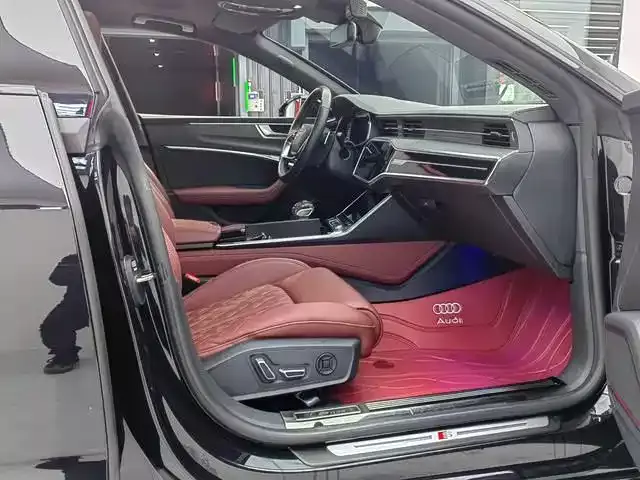 Audi A7L 2024 45 TFSI quattro S-line Black Warrior Edition фото 11