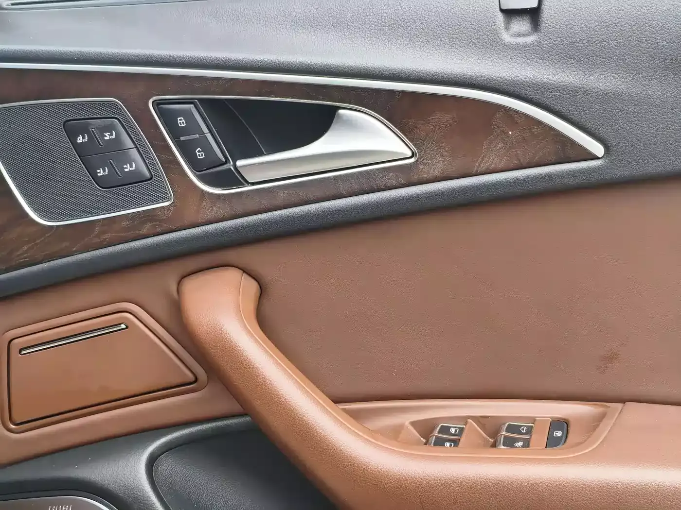 Audi A6L 2015 35 FSI quattro Comfort фото 9
