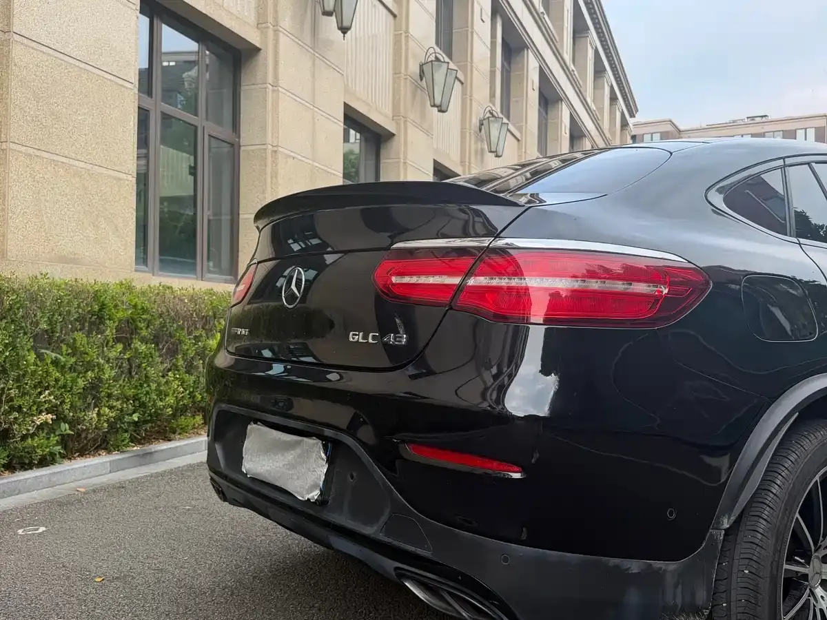 Mercedes-Benz GLC Coupe AMG 2017 AMG GLC 43 4MATIC Coupe SUV фото 14