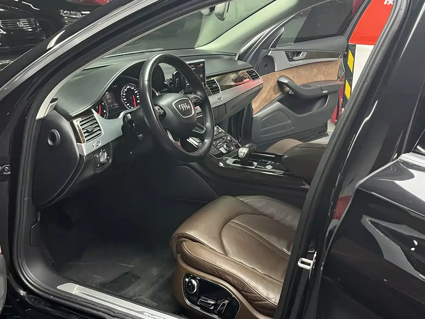 Audi A8 2014 A8L 45 TFSI quattro Comfort фото 6
