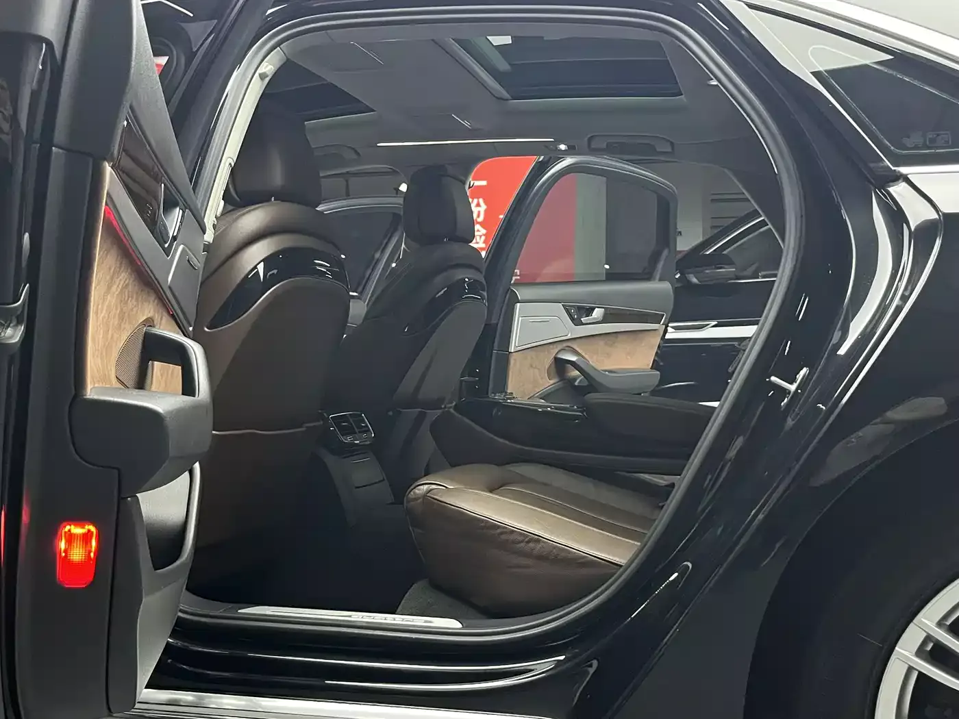 Audi A8 2014 A8L 45 TFSI quattro Comfort фото 23