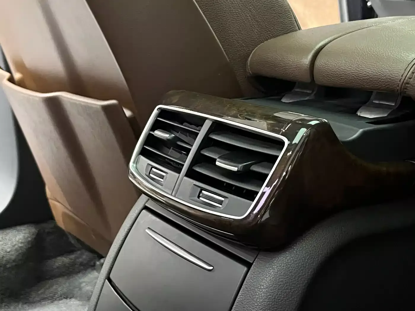 Audi A8 2014 A8L 45 TFSI quattro Comfort фото 25