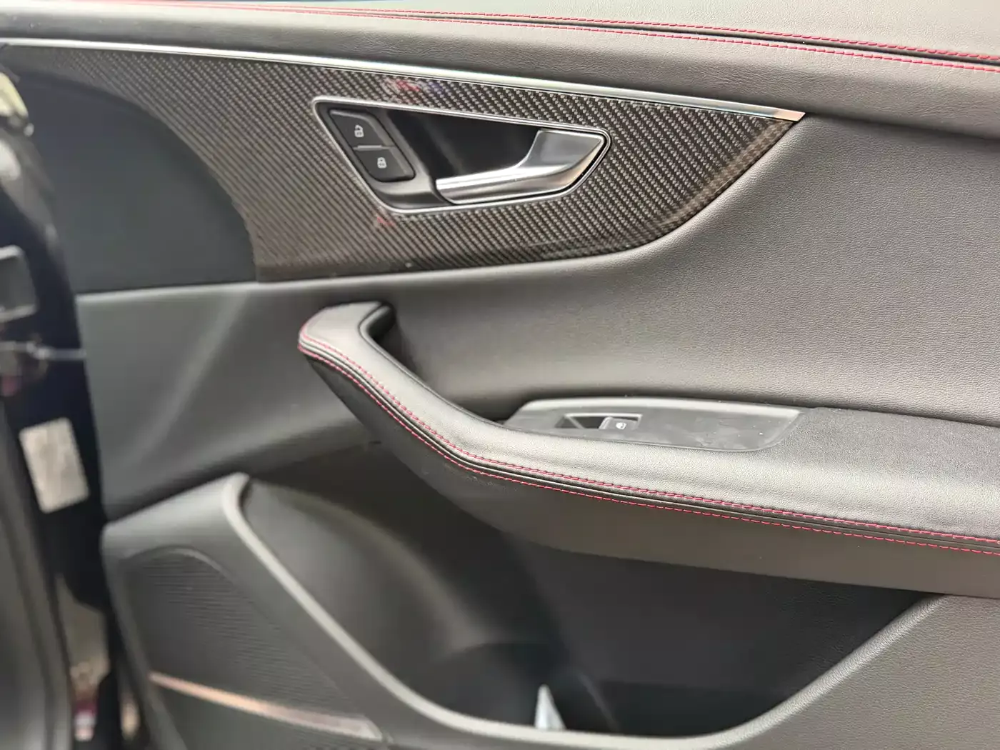 Audi Q8 2022 55 TFSI Premium Selection Dynamic фото 9