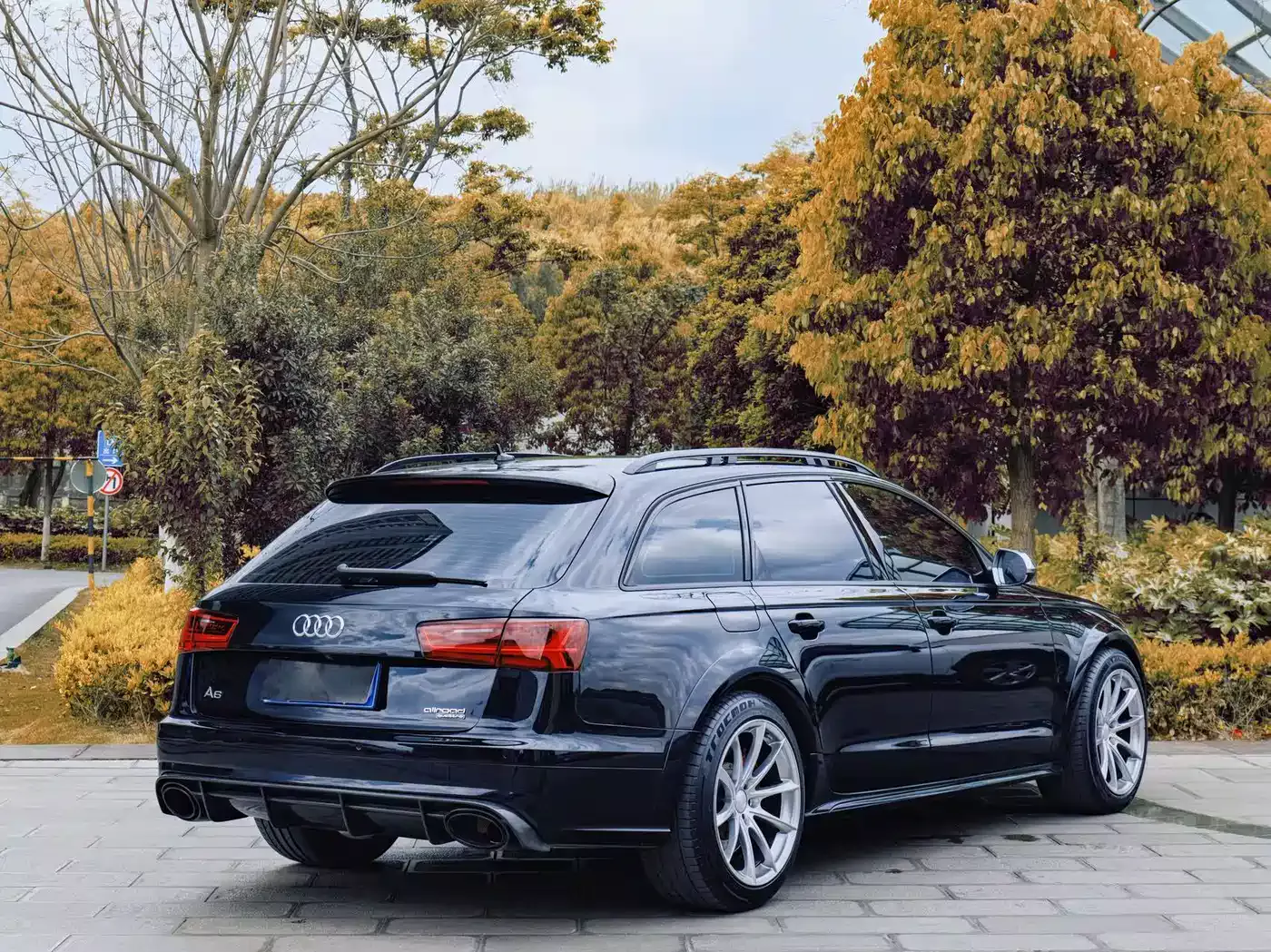 Audi A6 (Import) 2015 3.0T allroad quattro фото 3