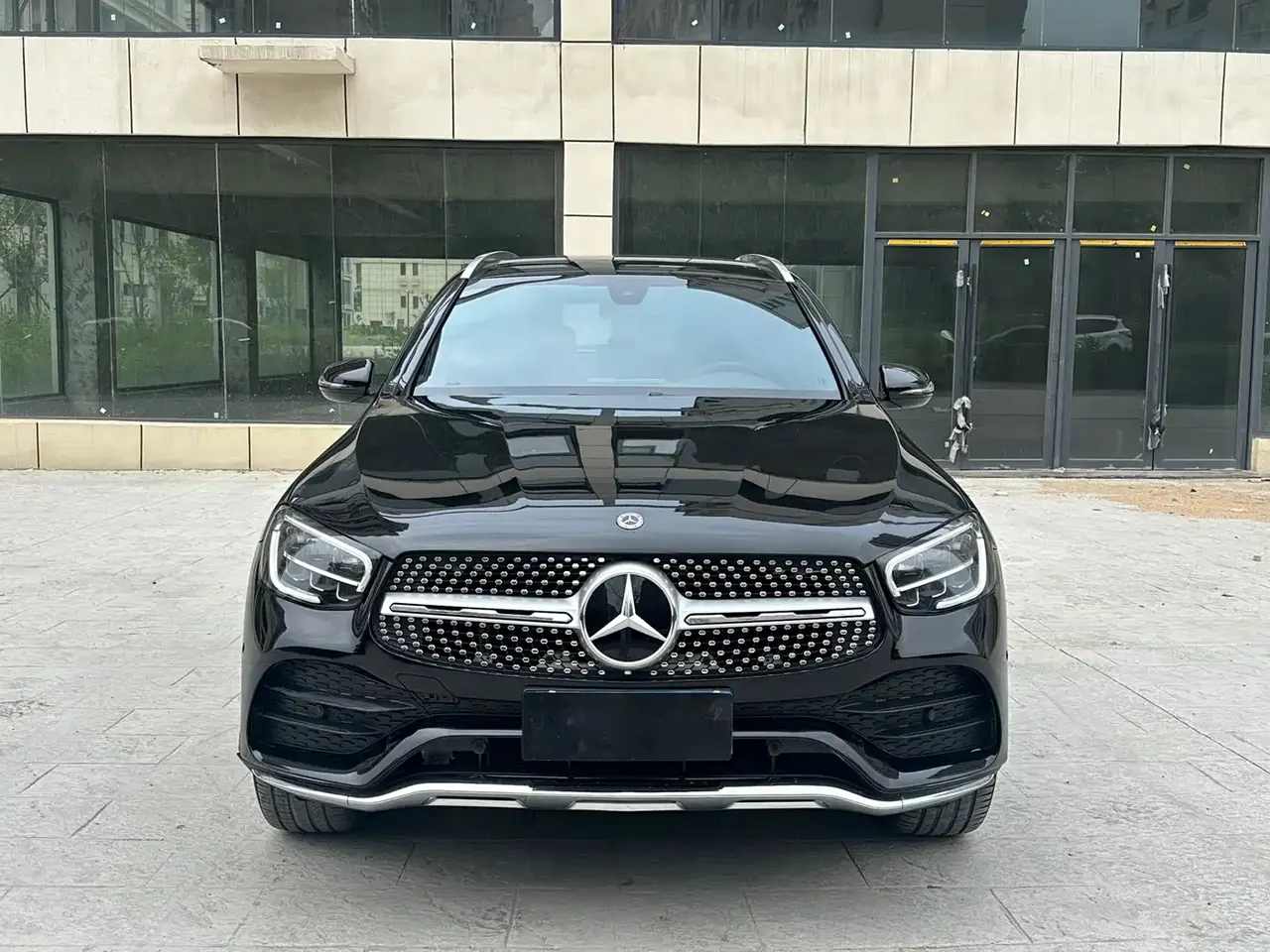 Mercedes-Benz GLC 2022 Facelift GLC 260 L 4MATIC Luxury Model фото 2