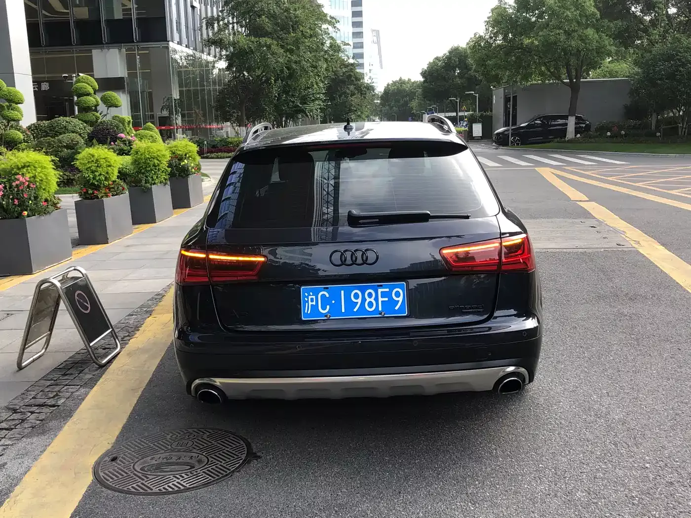 Audi A6 (Import) 2018 3.0T allroad quattro фото 3
