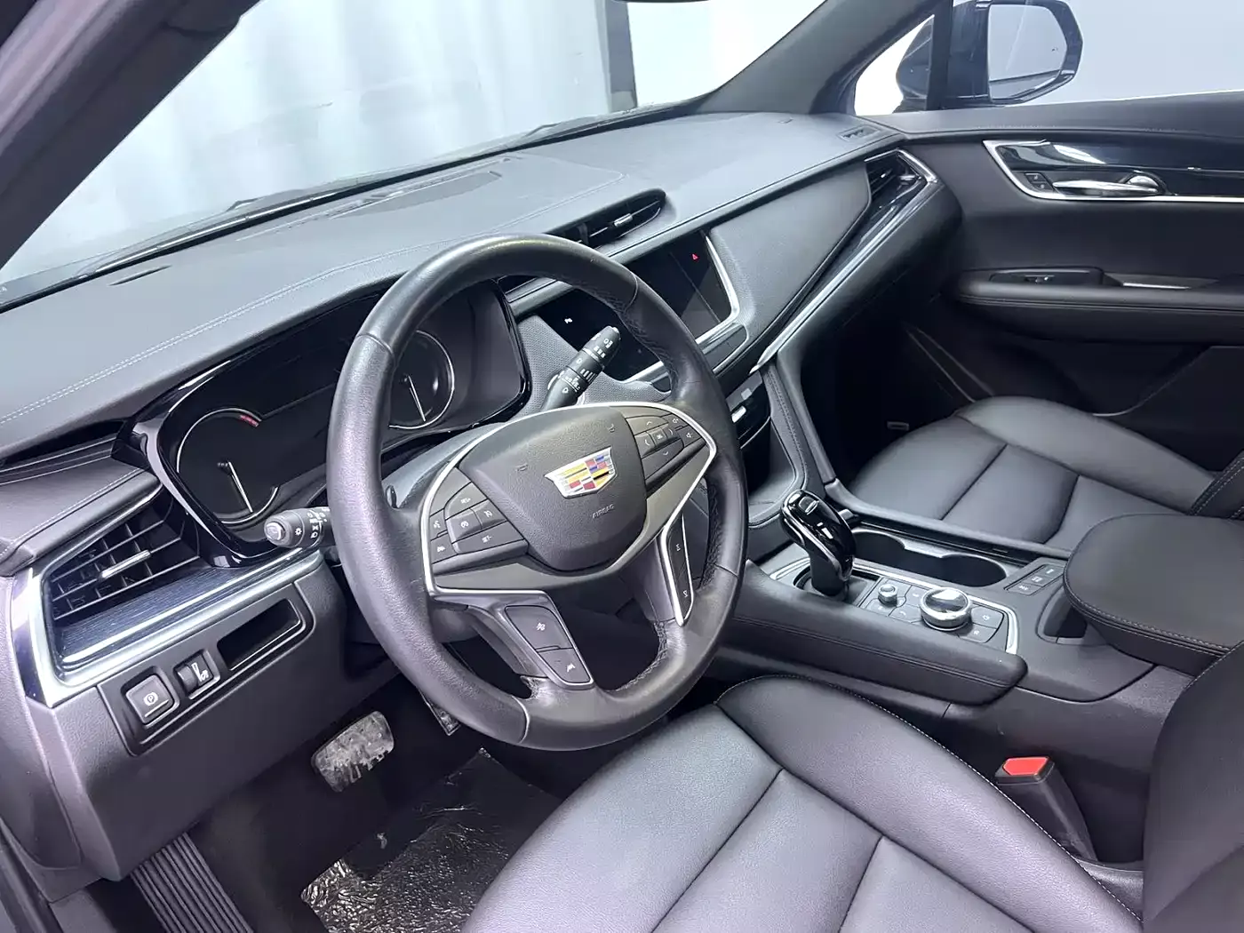 Cadillac XT5 2023 2.0T 2WD Fashion Edition фото 6