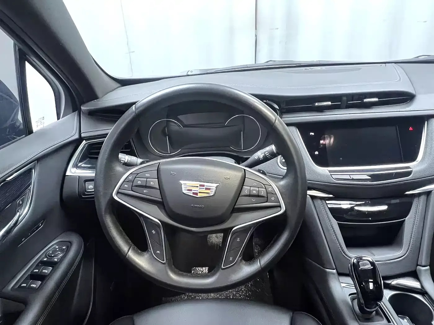 Cadillac XT5 2023 2.0T 2WD Fashion Edition фото 7