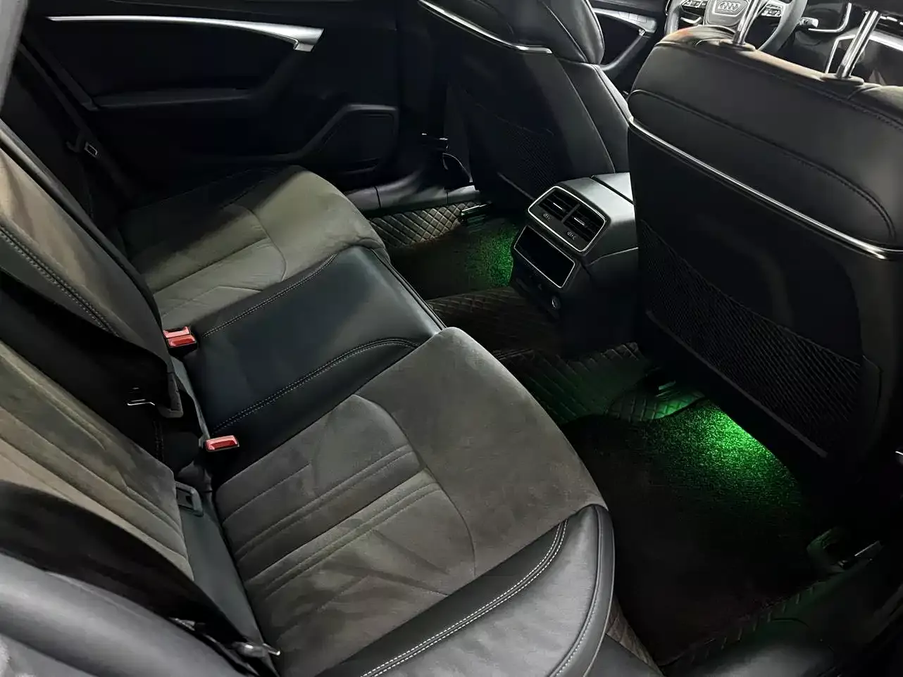Audi A6L 2023 45 TFSI quattro Premium Dynamic фото 14