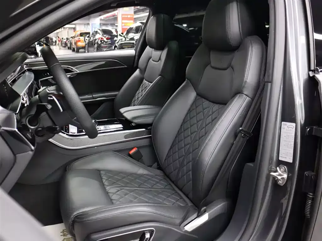 Audi S8 2021 S8L 4.0TFSI quattro фото 11
