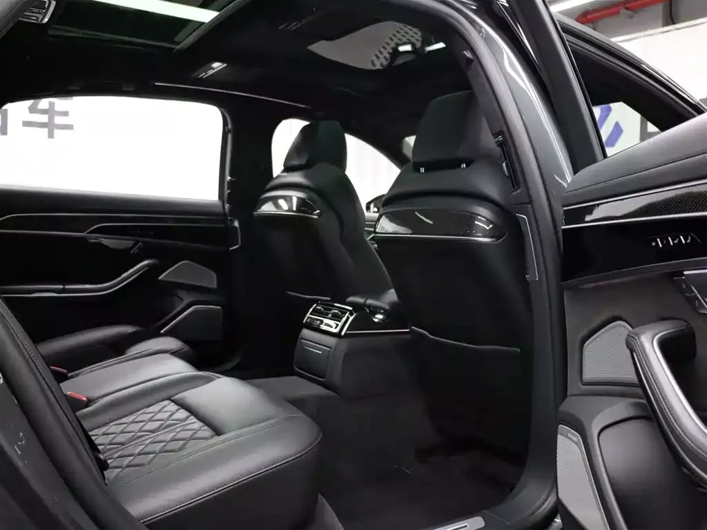 Audi S8 2021 S8L 4.0TFSI quattro фото 29