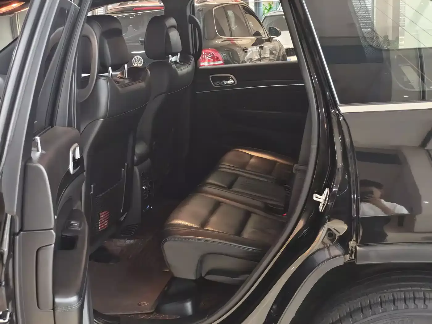 Jeep Grand Cherokee (Import) 2020 3.0L Elite Navigation Edition фото 11