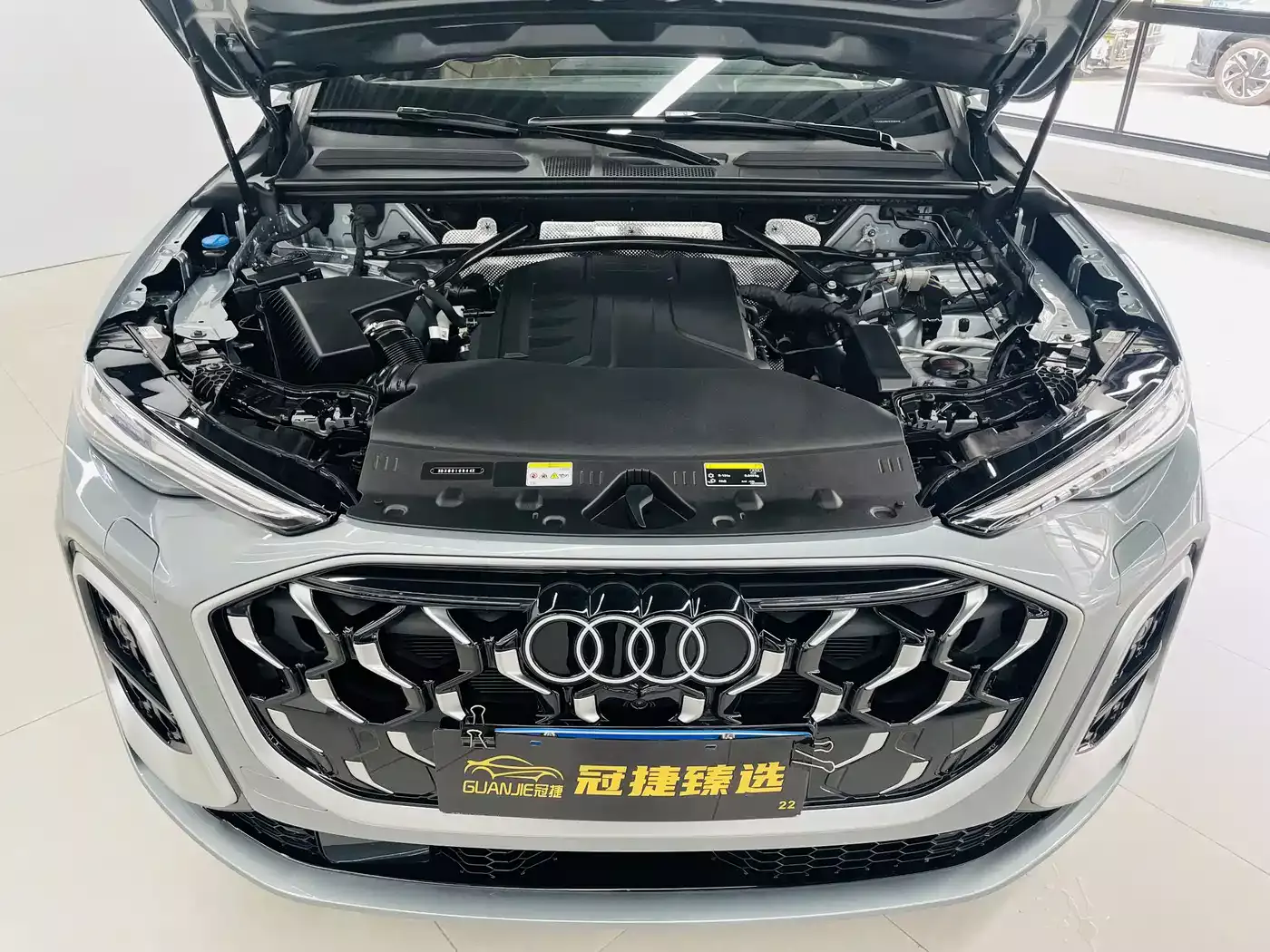 Audi Q5L 2026 Model Base Version фото 2