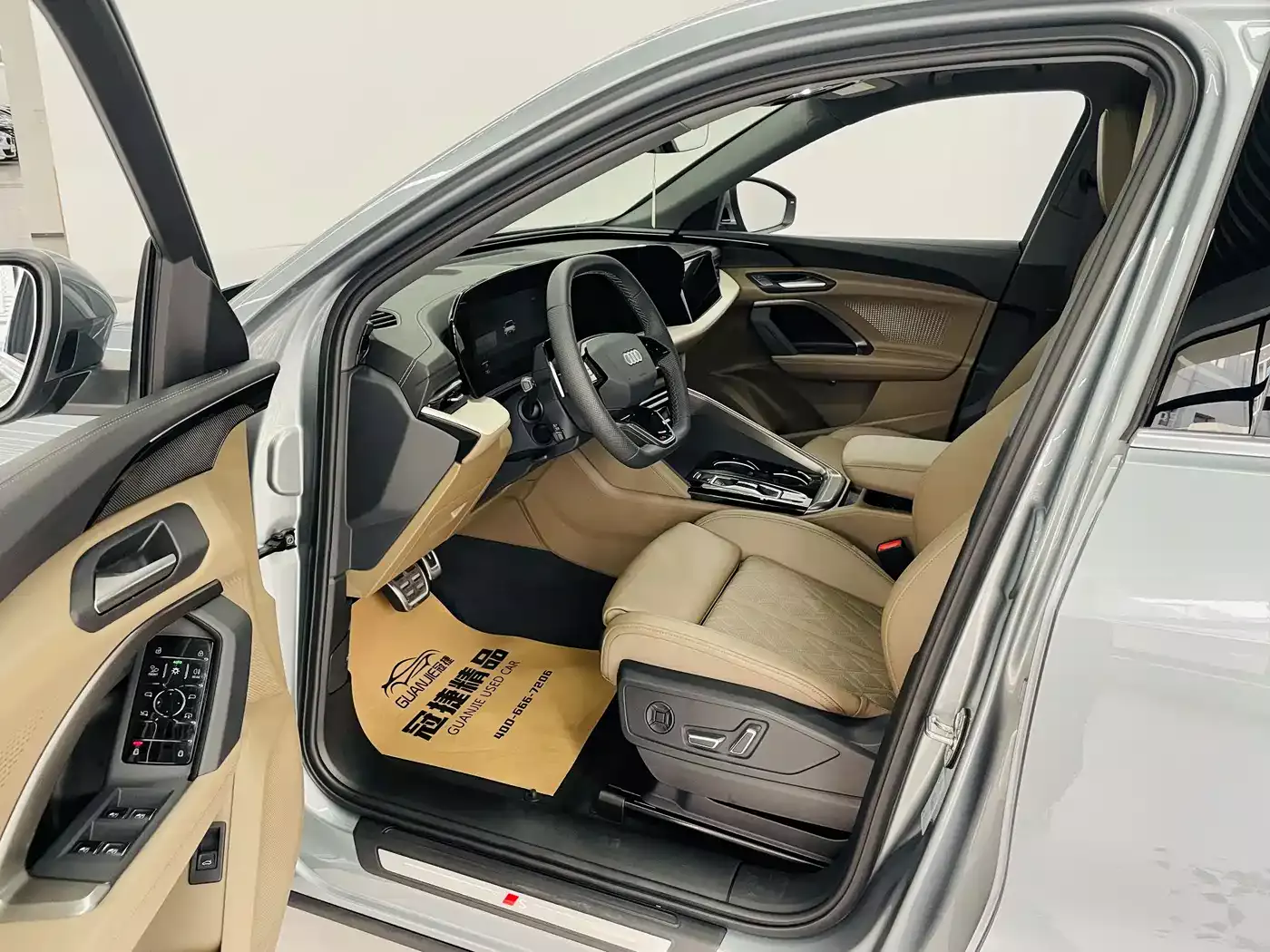 Audi Q5L 2026 Model Base Version фото 4