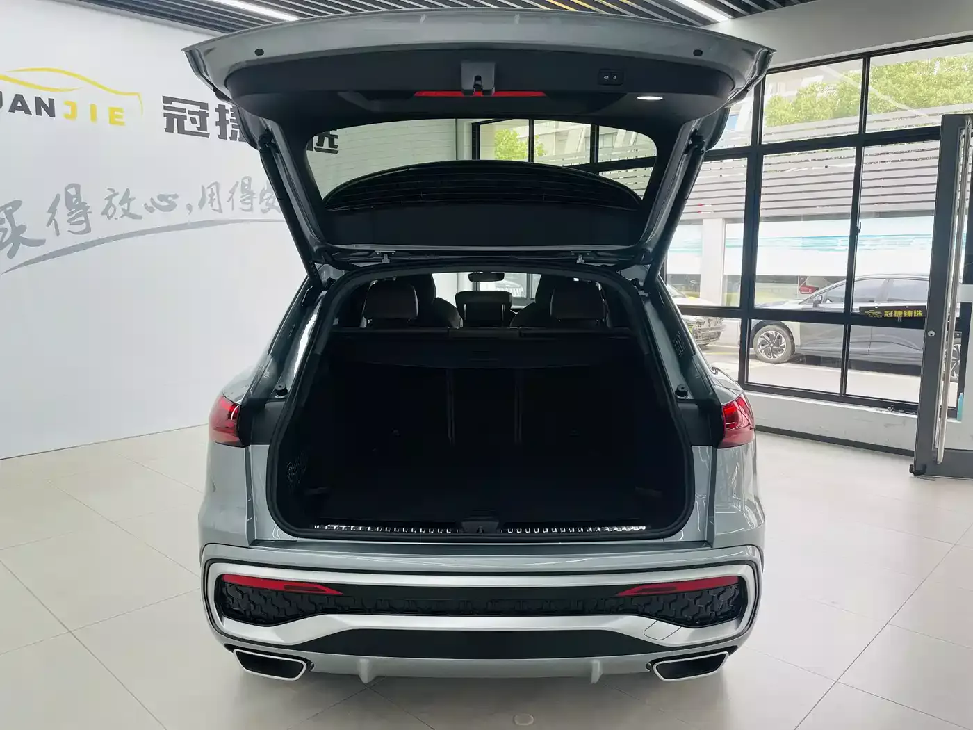 Audi Q5L 2026 Model Base Version фото 16