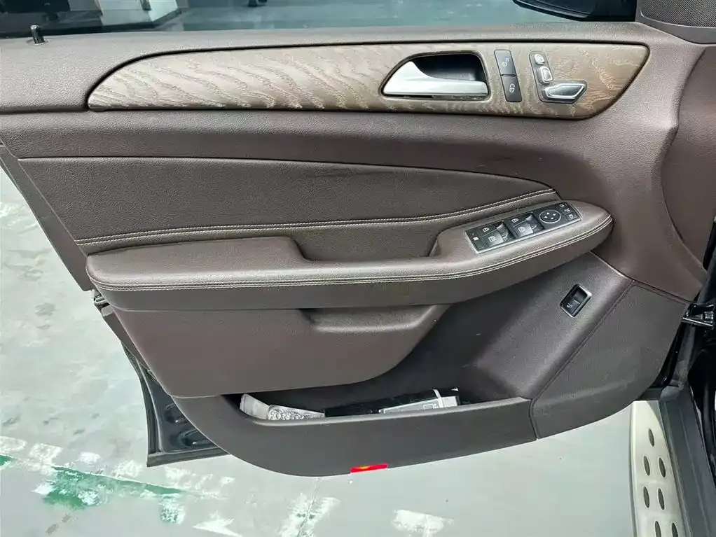 Mercedes-Benz GLE 2017 GLE 400 4MATIC фото 5