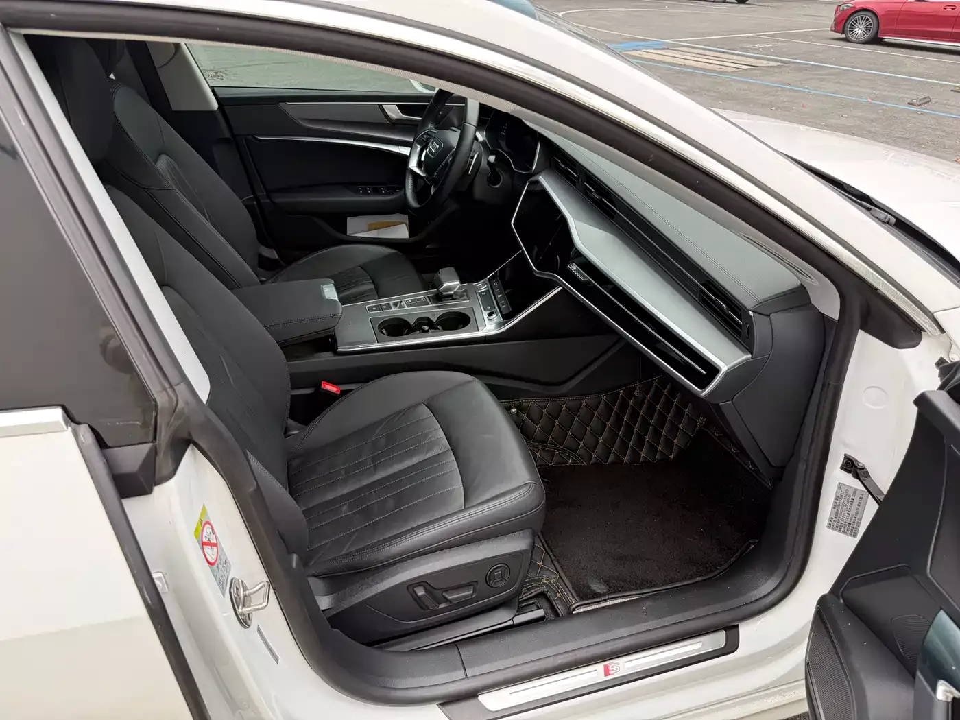 Audi A7 2020 40 TFSI Luxury фото 16