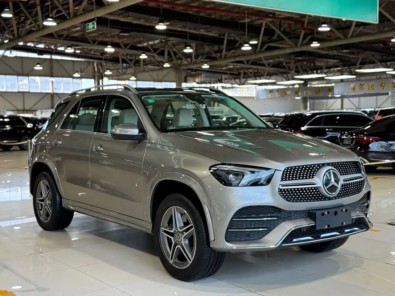 Mercedes-Benz GLE 2020 GLE 450 4MATIC Fashion фото 3