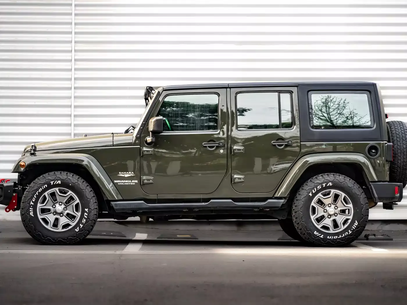 Jeep Wrangler 2015 2.8TD Sahara 4-Door фото 2