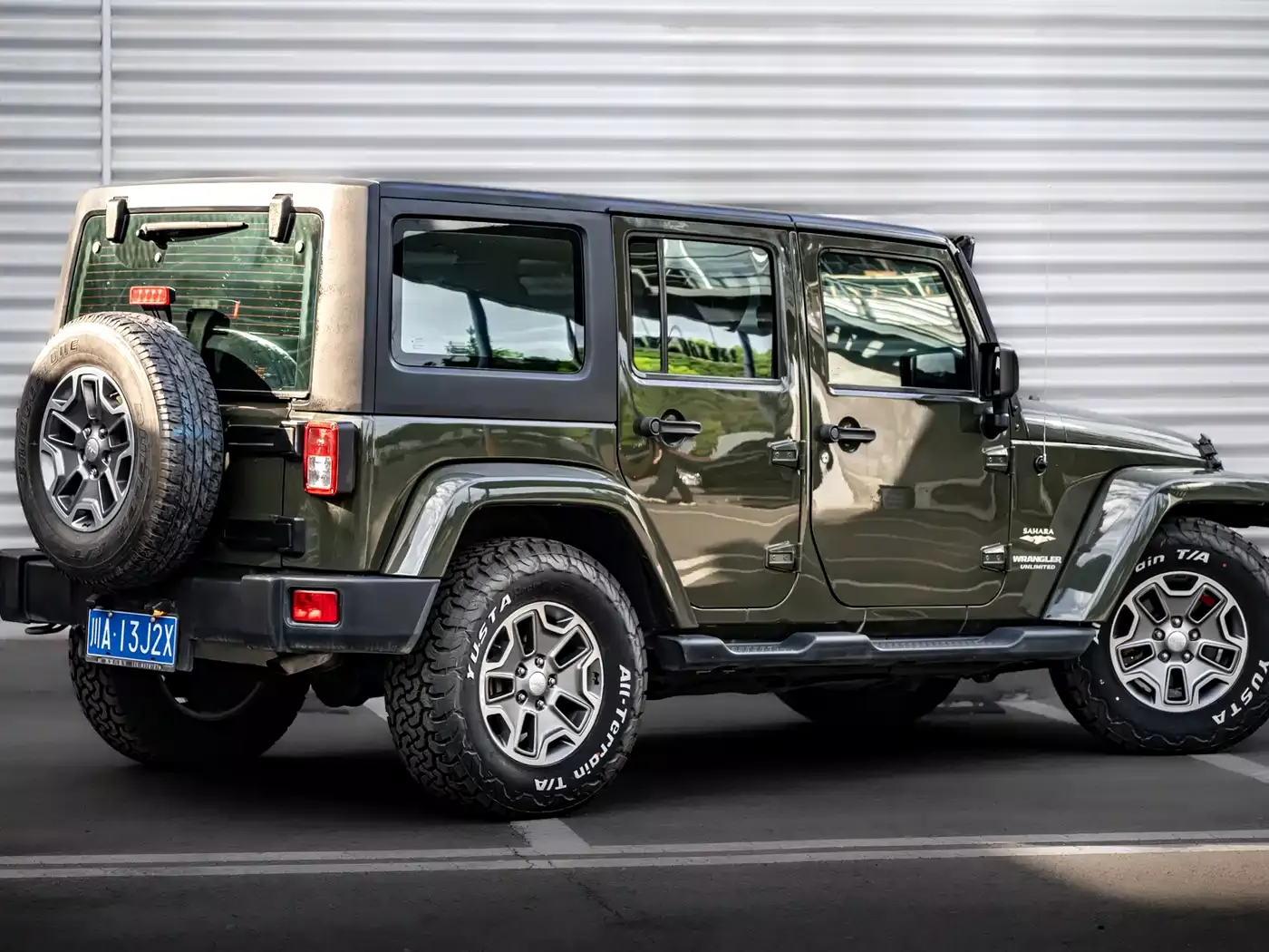 Jeep Wrangler 2015 2.8TD Sahara 4-Door фото 3