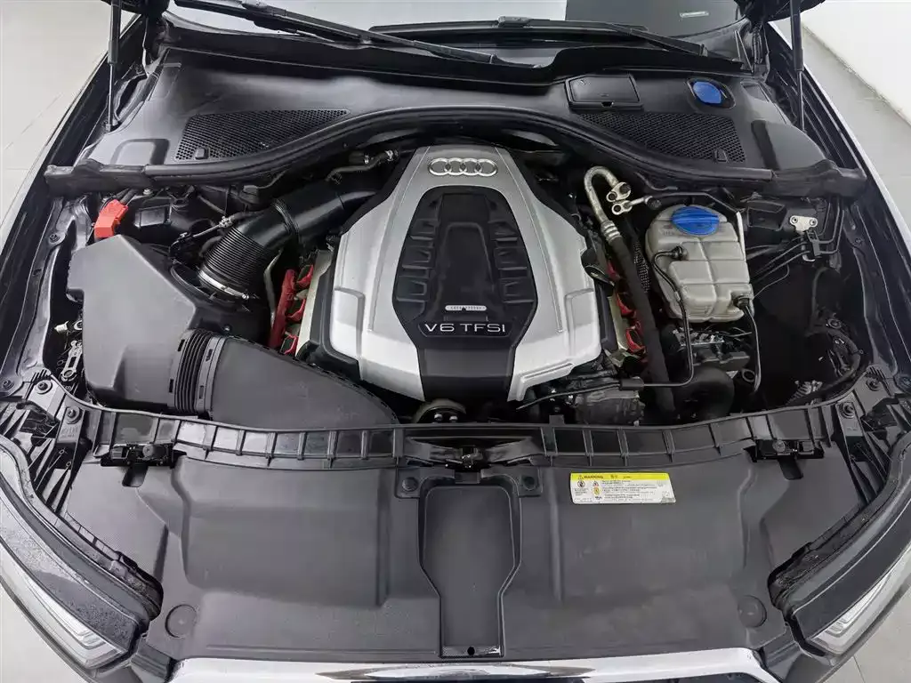 Audi A6L 2018 30th Anniversary 45 TFSI quattro Sport фото 6