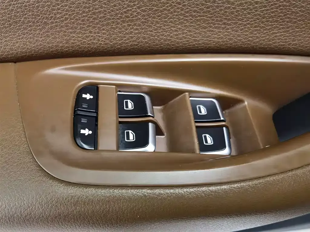 Audi A6L 2018 30th Anniversary 45 TFSI quattro Sport фото 9